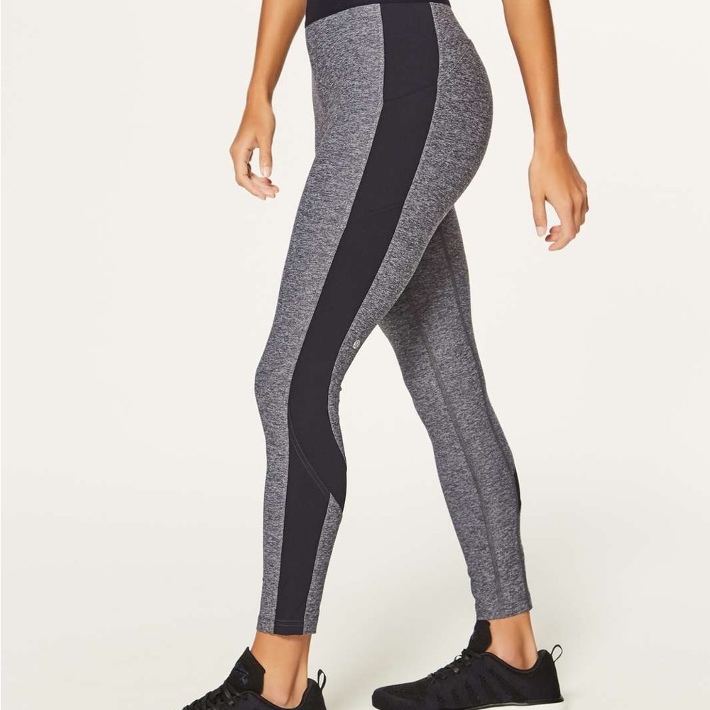 Lululemon box it out leggings, size 4
